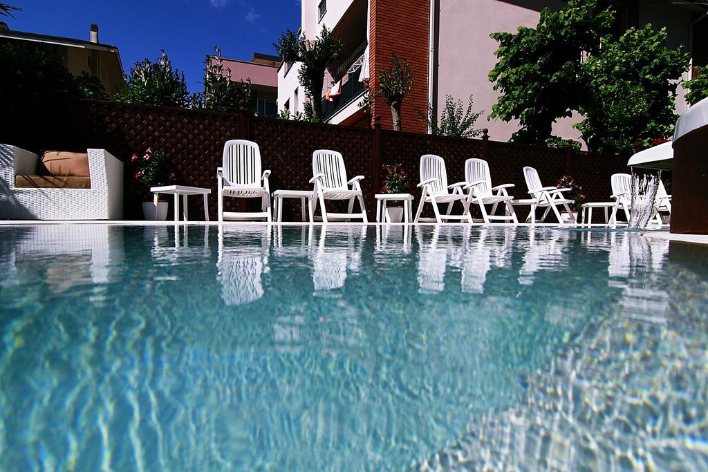 Hotel Bellerofonte Rimini Eksteriør billede
