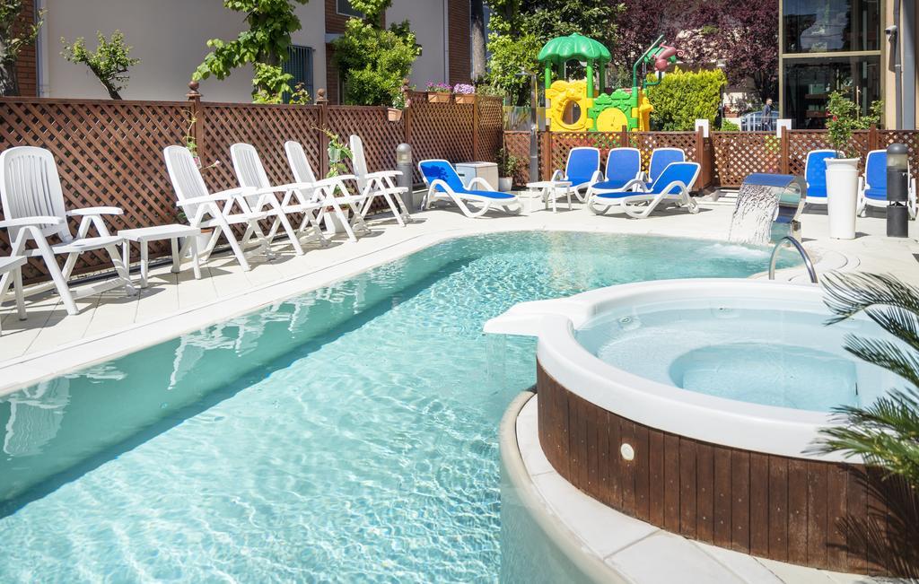 Hotel Bellerofonte Rimini Eksteriør billede